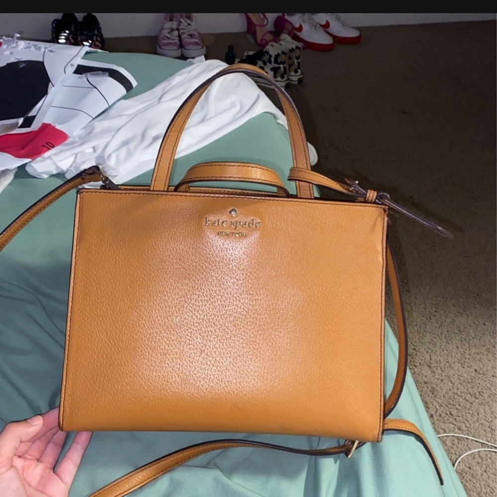Tan Kate spade crossbody